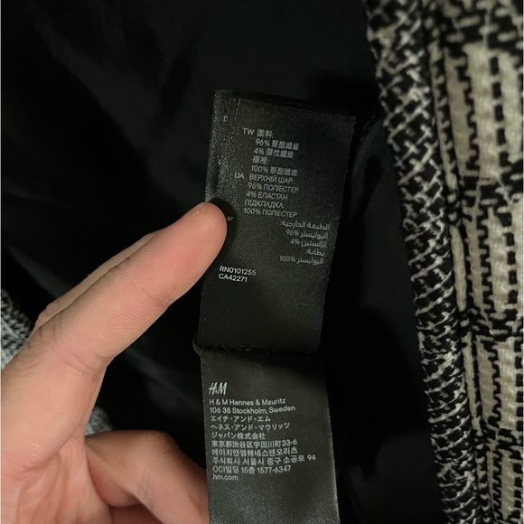 H&M Black and White Abstract Print Striped Color-block Light-weight Coat 2 - Picture 4 of 13